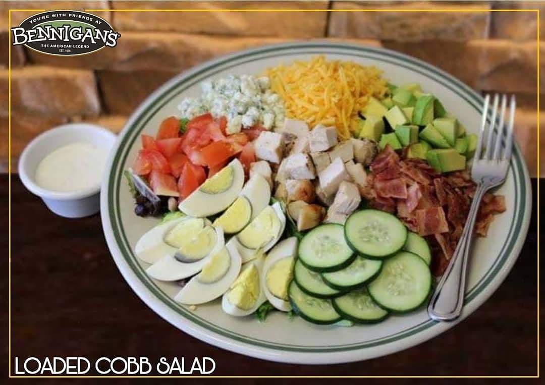 BennigansMaat's tweet photo. Todos los dias tenemos excelentes promociones, deliciosos platillos y un gran ambiente. #Martes 2x1 en #Ensaladas ##BuffaloChickenMinis y en la compra de 1 platillo para adulto, un menor de 8 años come GRATIS del kid menu. https://t.co/0eKXyXPZlJ