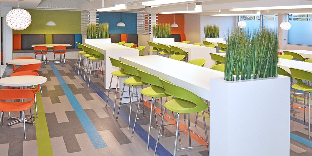 Premier_CD's tweet image. Including pops of color in your office design will always help brighten up even the dreariest winter days. #officedesign #officecafe
