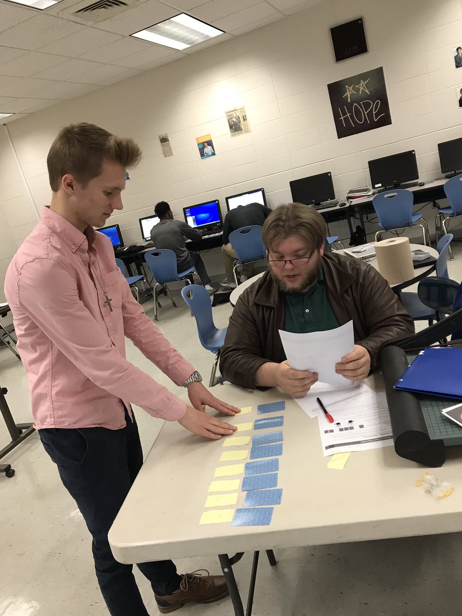 hrogers1618's tweet image. CSP Ss wrote an algorithm to find the minimum card #beginnerprogramming #busydayinbusinessed @CburgHigh @kknight @tcboecareertech