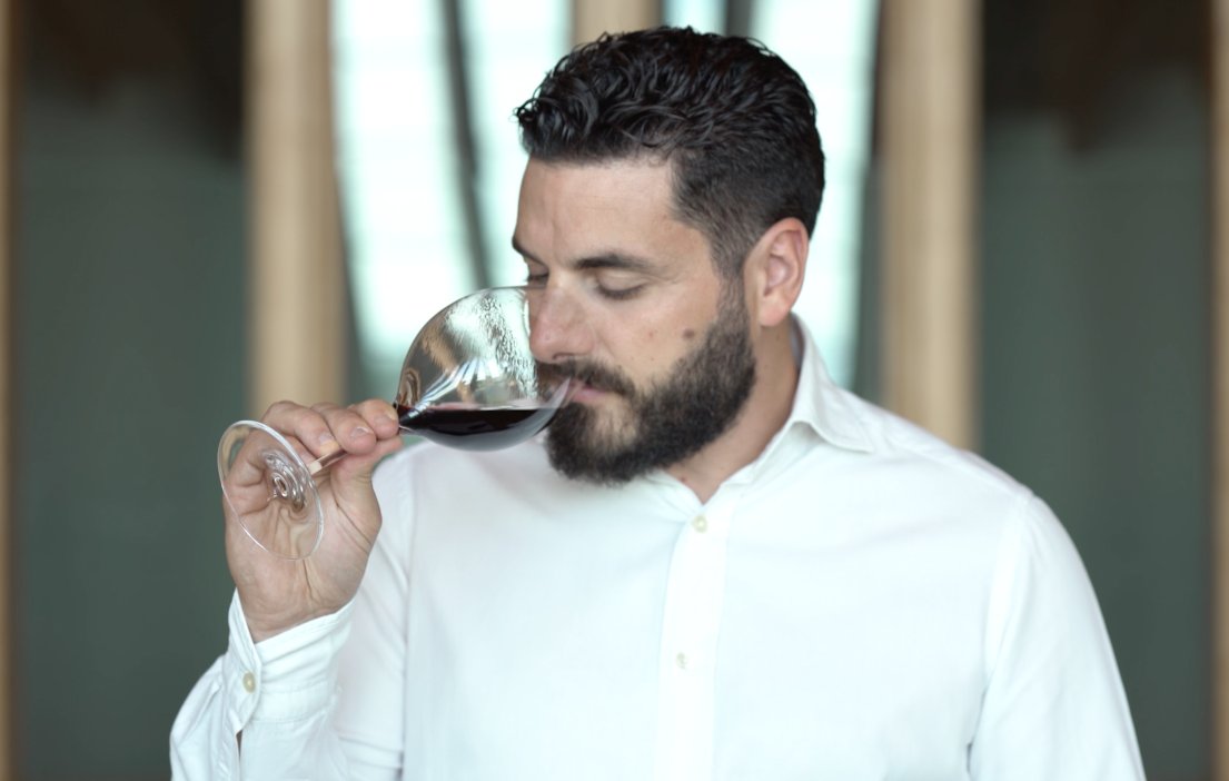 Para mí, catar, es hablar de mis sentimientos.
#tomblackstyle #tomblack #menfashion #cómohacer #menstyle