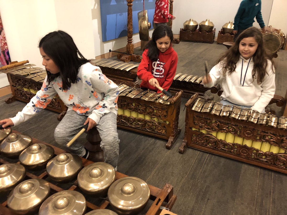 NavajoSUSD's tweet photo. 5th graders enjoyed exploring the Musical Instrument Museum today. https://t.co/AGjY0OR4k8