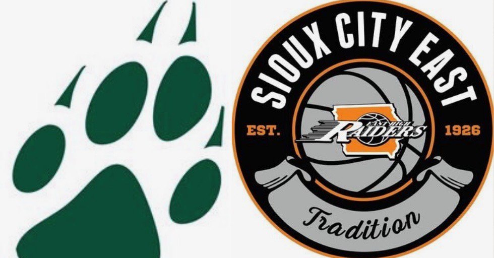 Who Ya Got? RT for <a href="/SCWestBball/">S.C West Basketball</a> and like for <a href="/SCEastHoops/">Sioux City East Basketball</a>. Tipoff is at 7pm tonight at @WHS_Activities. <a href="/PrepHoopsIA/">Prep Hoops Iowa</a> #iahsbkb