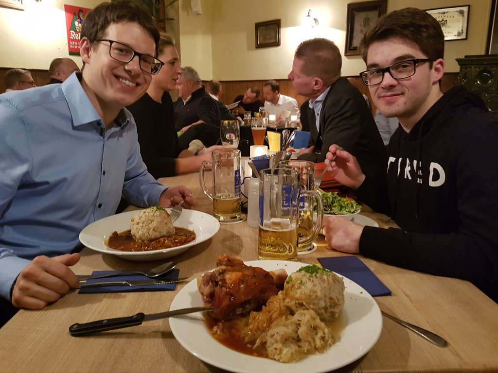 daniel_tiz's tweet photo. Had a great dinner with my  #trivadismunich fellow colleagues @JonasWanninger &amp; @daniel8192.
 Bavarian food is really tasty. #bettertogether https://t.co/iLRtcSDuiR