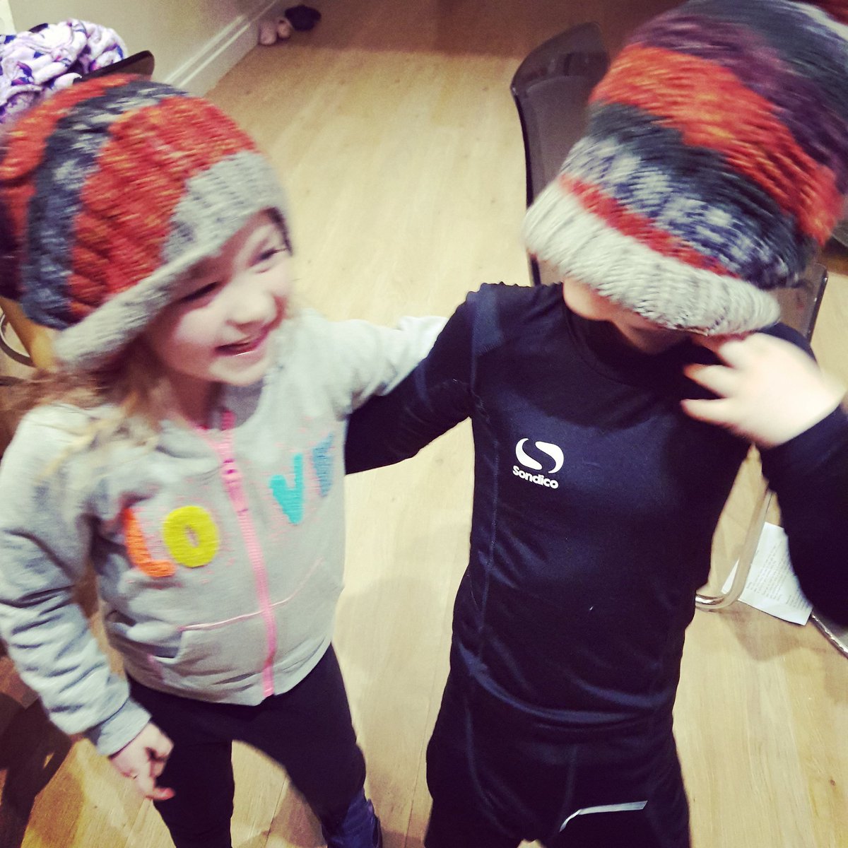 Fam1stFit's tweet photo. Lost favourite hat.Retraced footsteps for 2days.Went back to shop.Out of stock.Blame wife/kids for losing hat.Find hat online-double price.Hat arrives In post.Bald man happy.Find original hat in toy oven.Bald man angry. 
Kids think it's the funniest thing that has EVER happened https://t.co/mffC3iHIoS