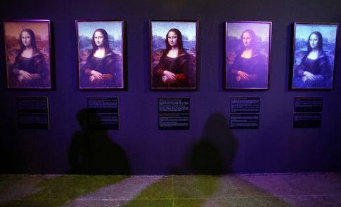 The Mona Lisa is falling apart. Here’s how AI could save it wef.ch/2FtHIEr #art #artificialintelligence