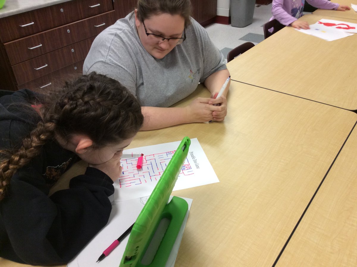 STARSCLC's tweet photo. There's a lot of learning happening at the CLC of Genoa! Students enjoy coming after school to get their homework done and engage in fun activities. @GenoaSchools @YolandaMies #STARSProgram #AfterSchoolMatters https://t.co/72Ne9Xcxnj