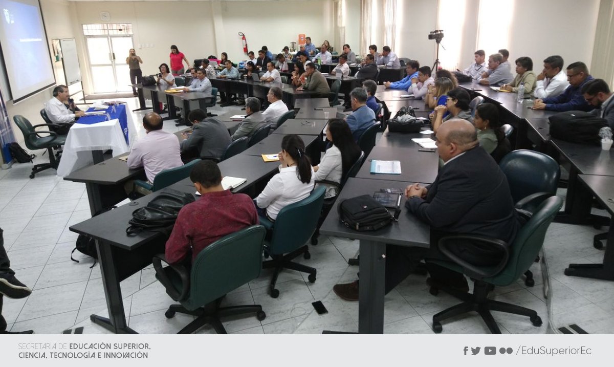 EduSuperiorEc's tweet photo. .@xadrianbonilla lidera el Encuentro Nacional de Rectores de Institutos Superiores Públicos, en Guayaquil; en el que se garantiza el funcionamiento de los Institutos y se resalta la política del Gobierno Nacional para garantizar el derecho a la educación superior. #FTTSaberHacer https://t.co/pvxB38VK8l