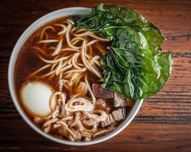 Tonight is the perfect time to come in for some brisket ramen!

#brisket #ramen #shoyuramen #texasbbq #barbecue #historicpearl #satxfood #satxfoodie #chefsfeed #chefsofinstagram bit.ly/2FuXZJt