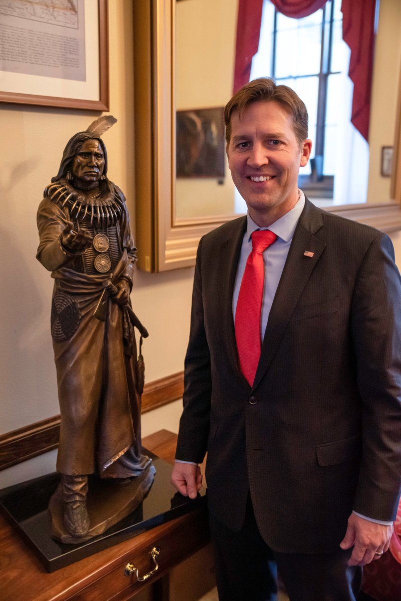 NeIndianAffairs's tweet photo. @SenSasse with one of our Standing Bear Maquettes in his office in D.C.! https://t.co/g4mpnZ3lQq