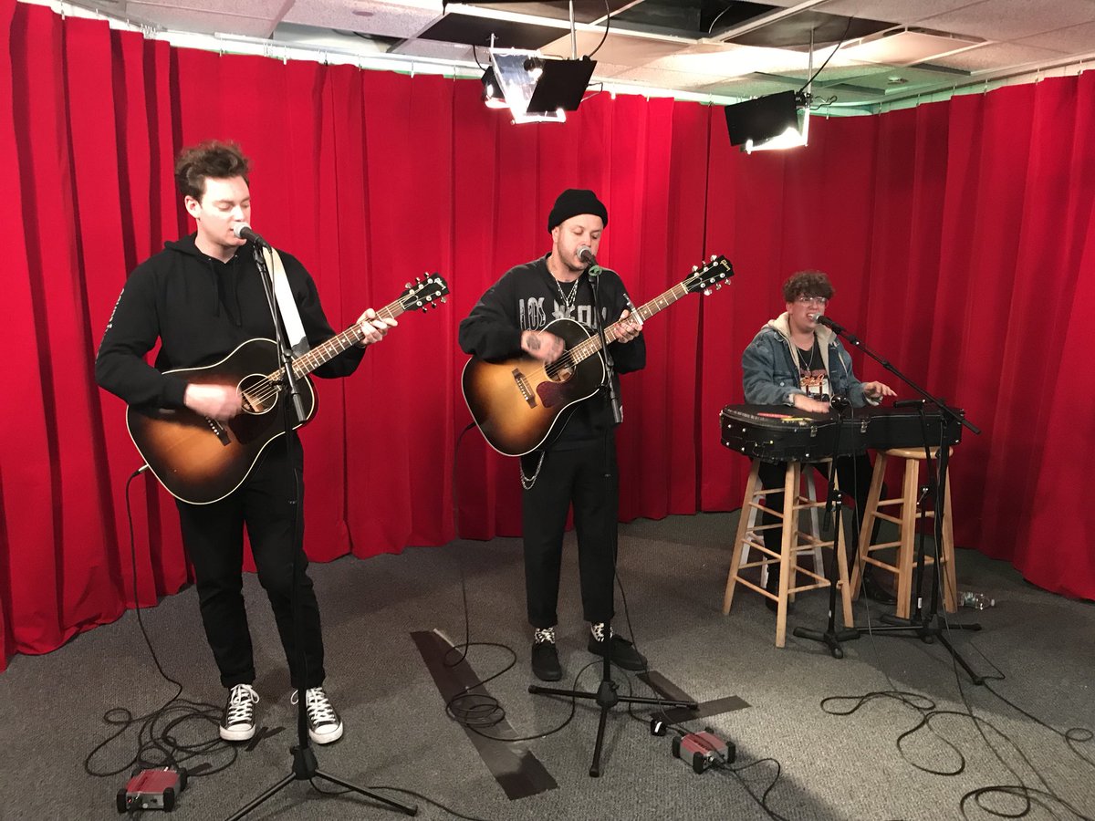 rock929ROCKS's tweet photo. .@lovelytheband 💋 stopped by for our first #studio929 of 2019 and also shared news that they’ll be at @ParadiseRockClb on 5/7 😍
Videos coming soon to https://t.co/XFoqnAfNDG https://t.co/hAVIA35w3z