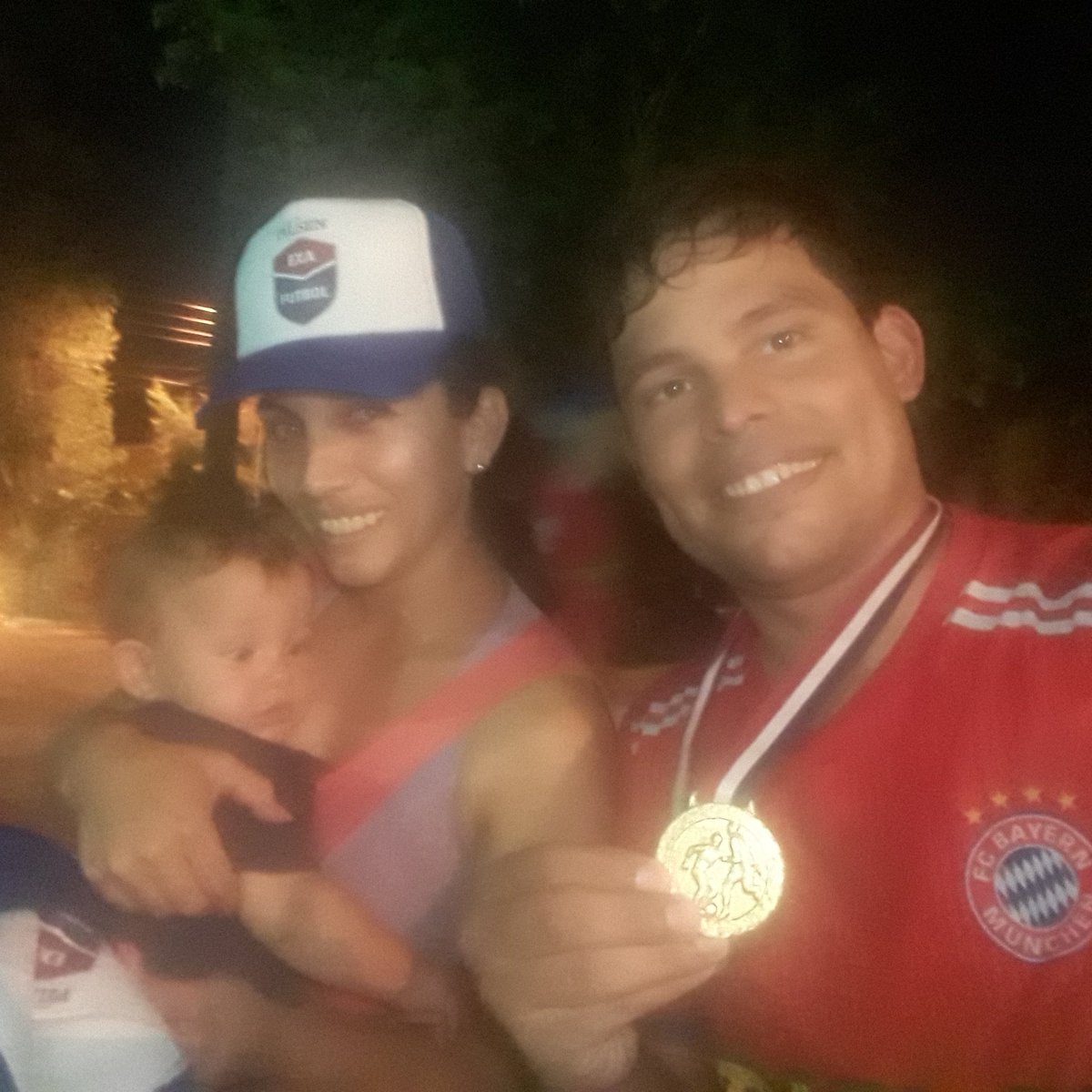 moiblanco20's tweet photo. #NuevaFotoDePerfil https://t.co/jJR0H2dUkn