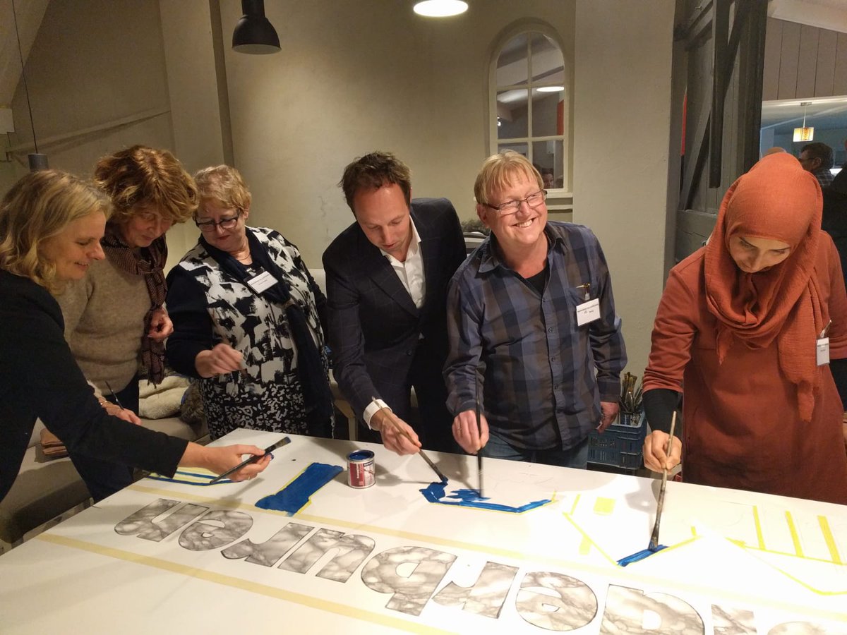 Buurtcentrum Bolderburen is geopend. Succes aan de buurt(bewoners) en @ElkWelzijn om er een succes van te maken. Hopelijk is de grote opkomst daarvan de opmaat.
