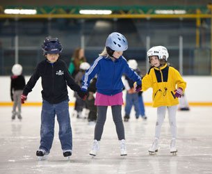 Lace up those skates this Sunday, January 20 and enjoy free public skating from 1-2 p.m. at the Elora Community Centre, generously sponsored by the Rotary Club of Fergus/Elora!