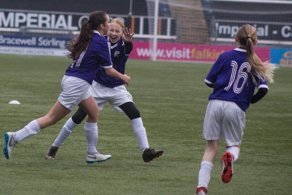 GlasgowGWFC's tweet photo. @GlasgowGirlsFC u13s are looking forward to welcoming @JeanfieldGirls to Budhill this weekend in their first game of 2019! Really exciting to play teams from other regions! #gamedayisback
💜⚽️🖤 https://t.co/UObnT9pVLa