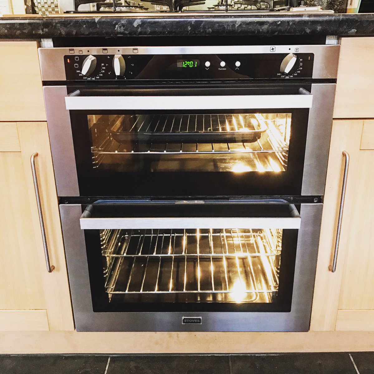 ProEverlast's tweet image. Total oven satisfaction #cleaninggoals #gleamingoven #sheffieldissuper #Barnsleyisbrill #southyorkshire #worksop #doncasterisgreat #rotherhamiswonderful