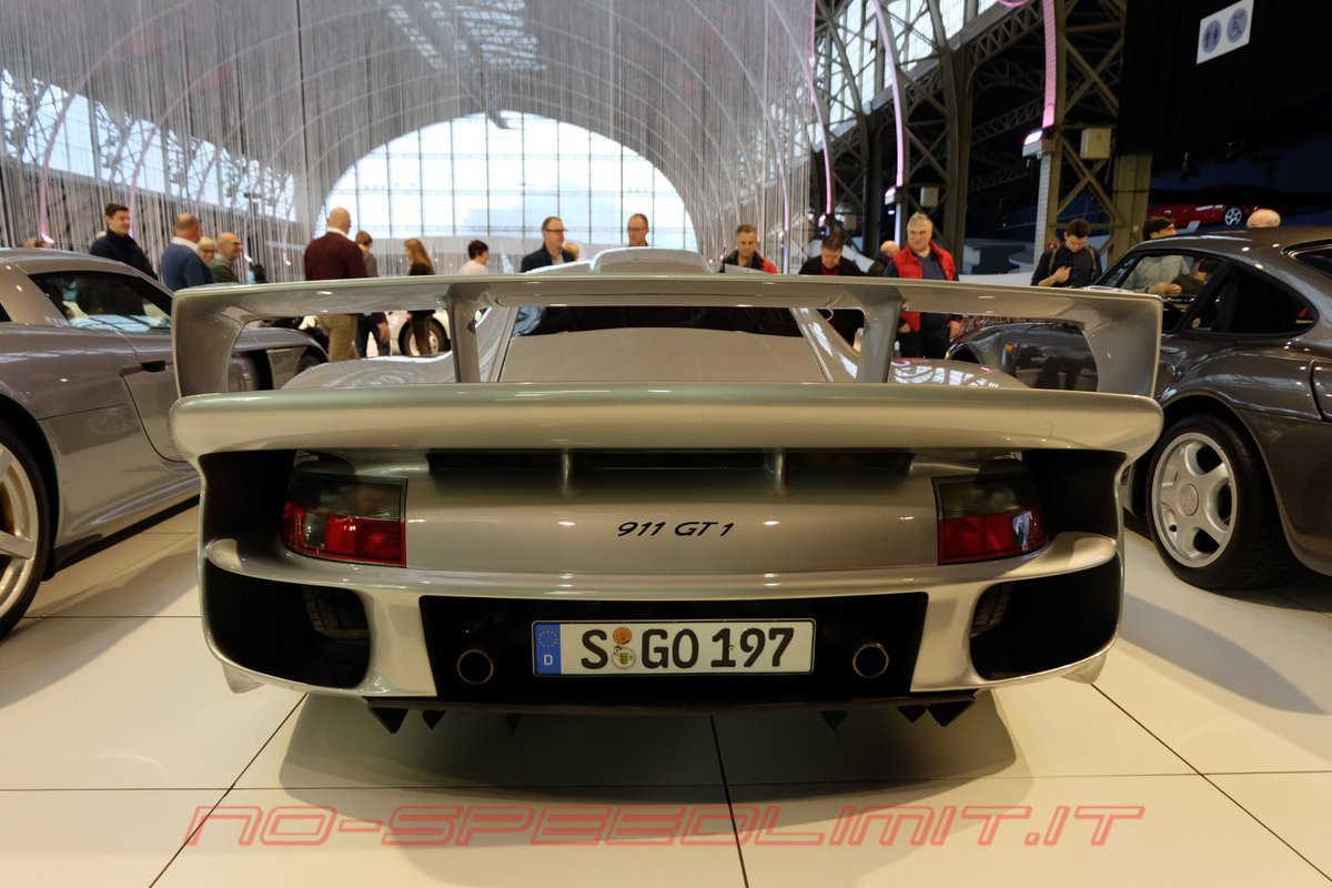 #Porsche911GT1 #Porsche70 #hypercars no-speedlimit.it/Mostra_Porsche…