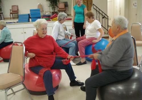 TerapiaUBU's tweet photo. Efectos del ejercicio físico sobre la estabilidad postural, la marcha y el equilibrio en los adultos mayores. https://t.co/8T3SA8xT8W https://t.co/gy1dlDeMNU