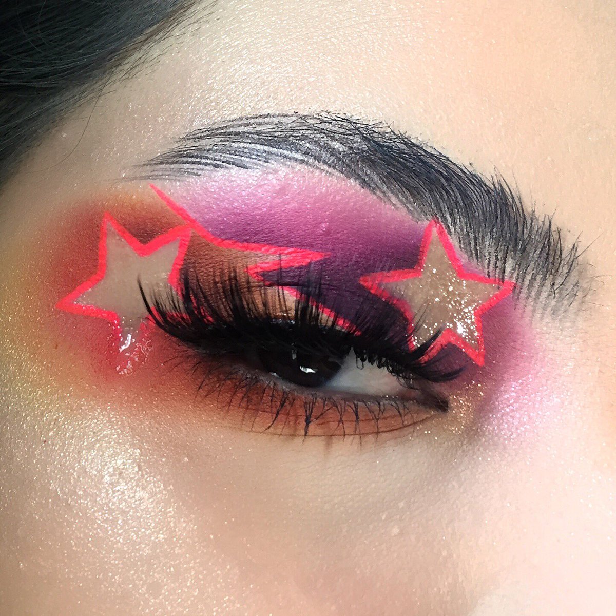 she’s glossy and she shines ⭐️
hope you guys like this! it’s up on instagram if you want to go and support my work there as well:
https://instagram.com/p/BsleLRKBx4s/ 💗