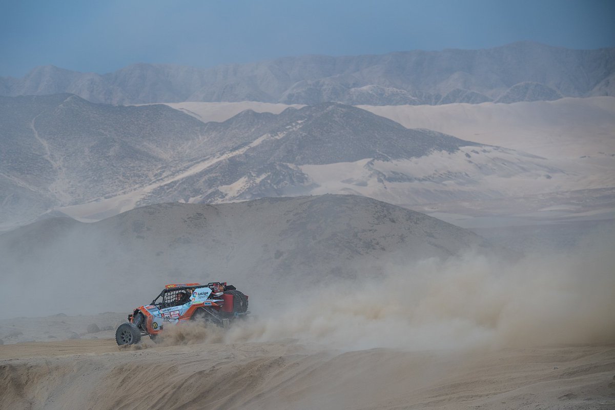 SaharaMotor's tweet photo. En la etapa 6 y salimos en la posicion 53, que de 89 que siguen en carrera de nuestra categoría, no me parece nada mal. https://t.co/b9DCruYjjV