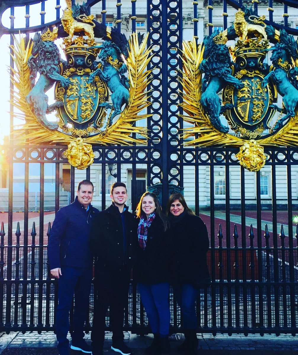 Yellow Moon Tours tweet media