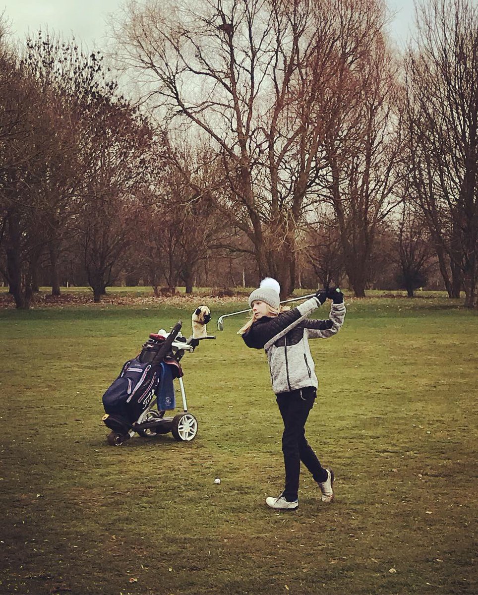 Blowing a hoolie on the course today so only played 6 holes. Best bit was clearing the water on the 5th, dropping it on the green & finishing with a par 😁😁😁 #golfinggirl @WragBarn @WragBarnProShop @RScarrottgolf