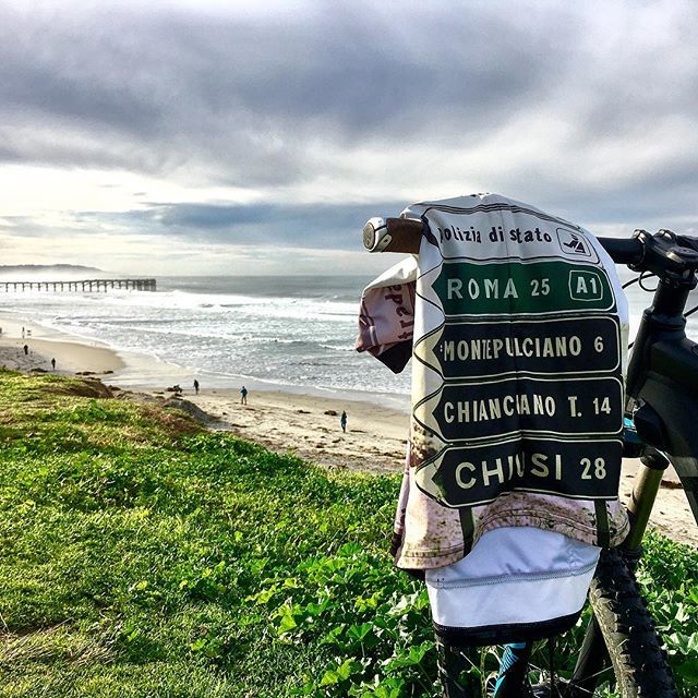 Put our new jersey from @atbikejerseys to the test and WOW. Breathable and kept me warm from the breeze. Check them out!! #sdflyrides #bikinggear .
.
.
.
.
.
.
.
#crystalpier #pacificbeach #pacificbeachsandiego #sandiego #socal #bikes #bicyclelicious #ebikelicious #ebikelife…