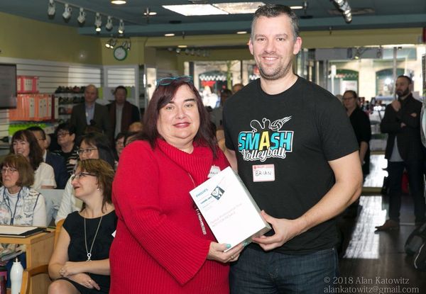 KitsMeetup's tweet photo. Fun, convivial atmosphere at #KitsMeetup 1st event of 2019 hosted at @FootSolutionsBC. Lyn Temperley won @kitsonbroadway door prize. Brian (Smash Volleyball) won Trafalgar Dental Clinic's grand door prize: Philips Sonicare Dimond Clean unit https://t.co/g0o5z9jGpt