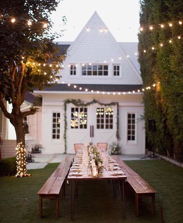 citygirlgonemom's tweet photo. 🌿Sunday Vibes🌿⁣
⁣
So obsessed with this backyard inspo! The string lights, the farm table, and the white trimmed house! Stunning! What’s your favorite style home? We are coastal farmhouse obsessed! ⁣
⁣
#ipreview #newhouse #newbuild #newconstructi… https://t.co/oBFCUMFa56 https://t.co/wz2qSzstdA