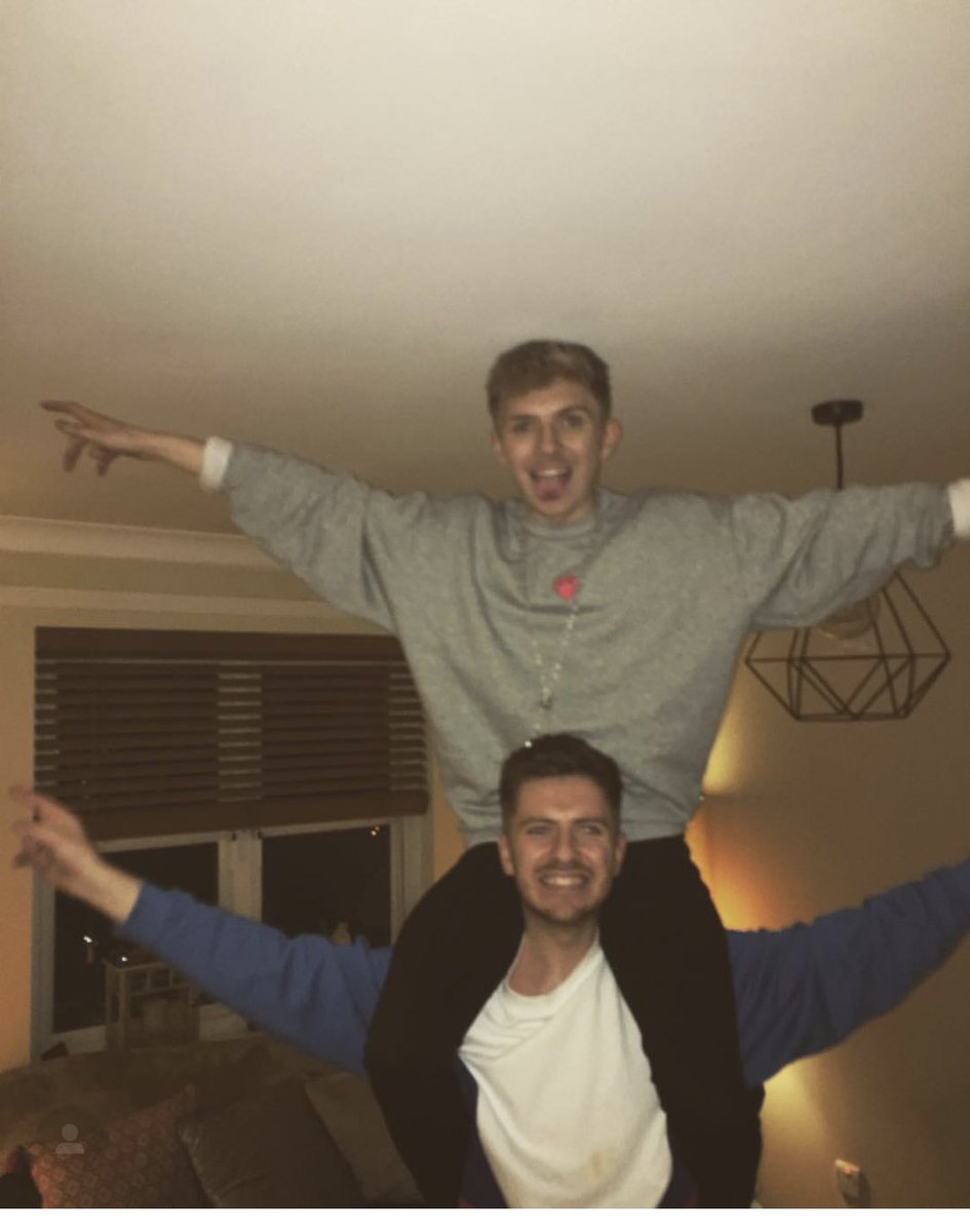 Happy 21st big man 🎈 hope it’s a belter ! Love u x