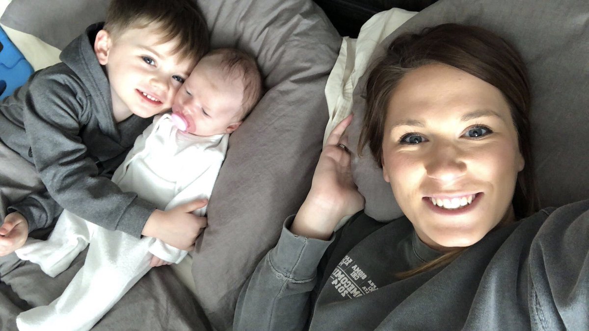 lex1223's tweet photo. I love you two more than anything 💙💜 https://t.co/NAeYbgVO4o