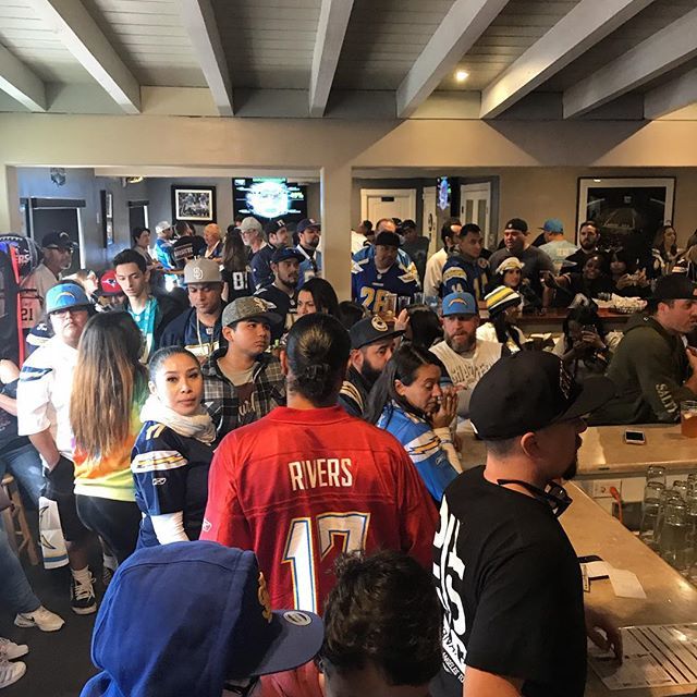 SDCA_Equipment's tweet photo. Let’s do this. With #FAM⚡️LY everyone wins. Let’s go!! #BoltComplex #SanDiegoForever #SDBX #BlueandGold #Fam⚡️ly #boltup #SanDiegoChapter #blueandgold #1904 #858 #619 #SDBX #Chargers #BoltUp #BoltPride https://t.co/AKudZd5Loe https://t.co/mVfIahBpwr
