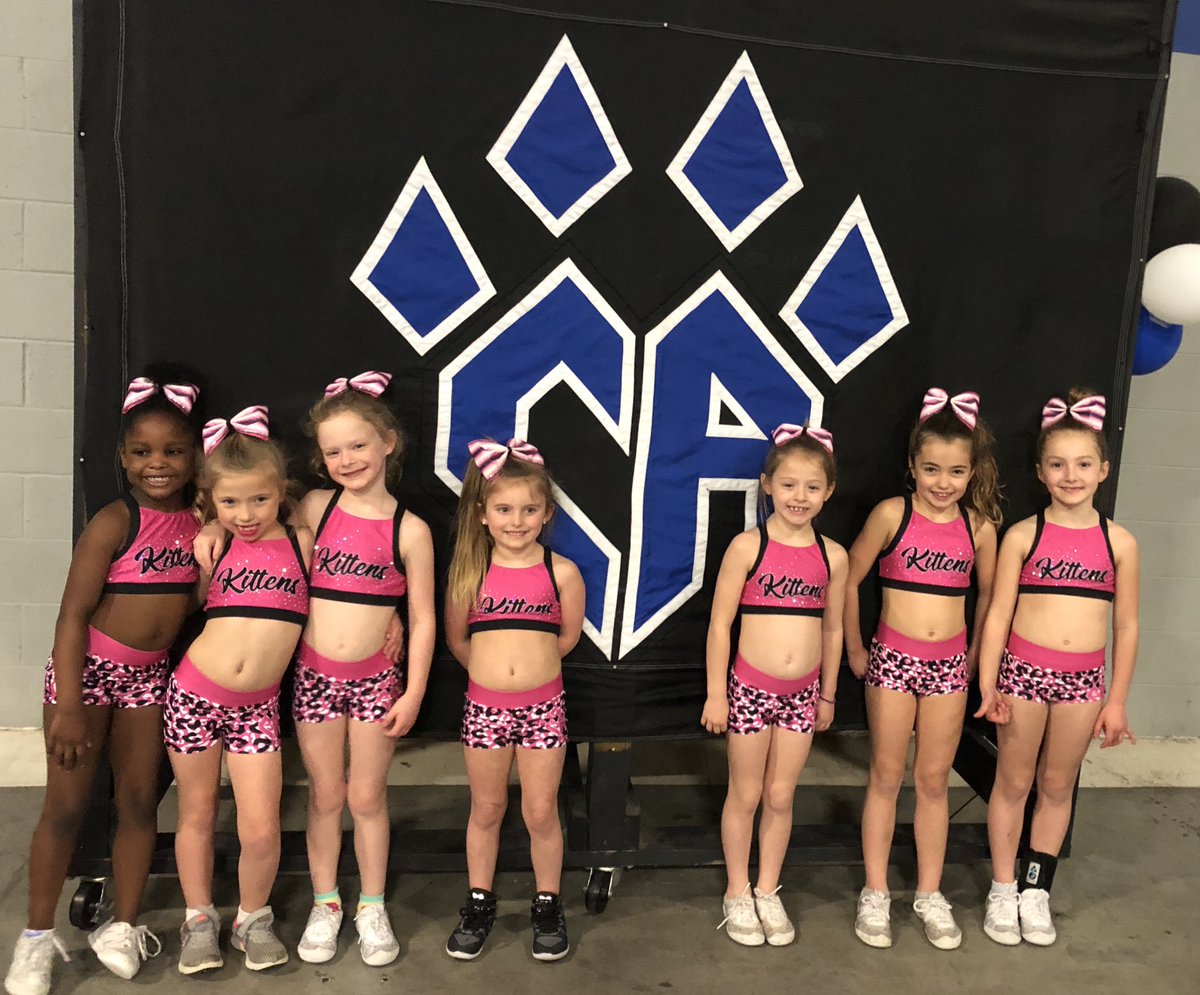 KittenClawstle's tweet photo. MEOW 😻😻 The @clawstlekittens_ca were rocking their new practice from @rebelathletic wear for CA Sunday @ca_charlottenc #tinylevel1 #clawstlekittens #tinycheer #smittenbyakitten #cheerathletics https://t.co/YpQc7YgPrU