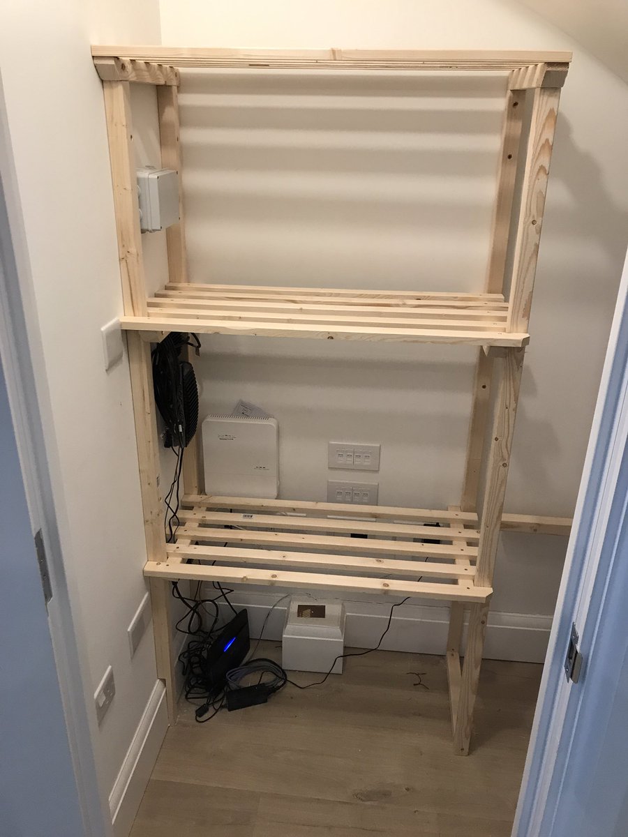 MarkProServices's tweet photo. Bespoke #shelving and #storage in client’s new home in #TunbridgeWells https://t.co/NV0ZZCLiuQ