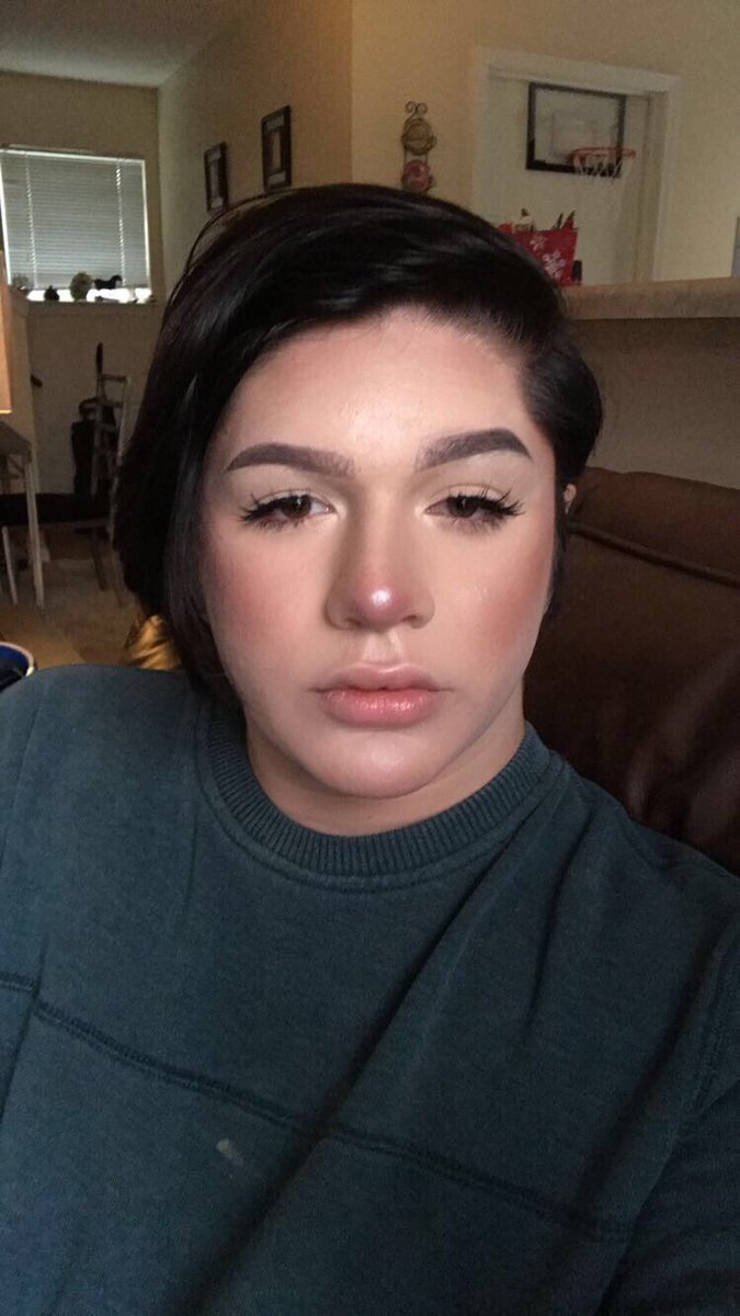 loganchilds_'s tweet image. Foundation: @lorealmakeup #lorealinfallible 
Concealer: @maybelline #facestudioconcealer 
Powder: #cotyairspun 
Brows: @ardellbeauty 
Lashes: @salonperfect 
Blush: @flowerbeauty 
Highlight: @ofracosmetics 
Lips: @wetnwildbeauty #wetnwildlipgloss