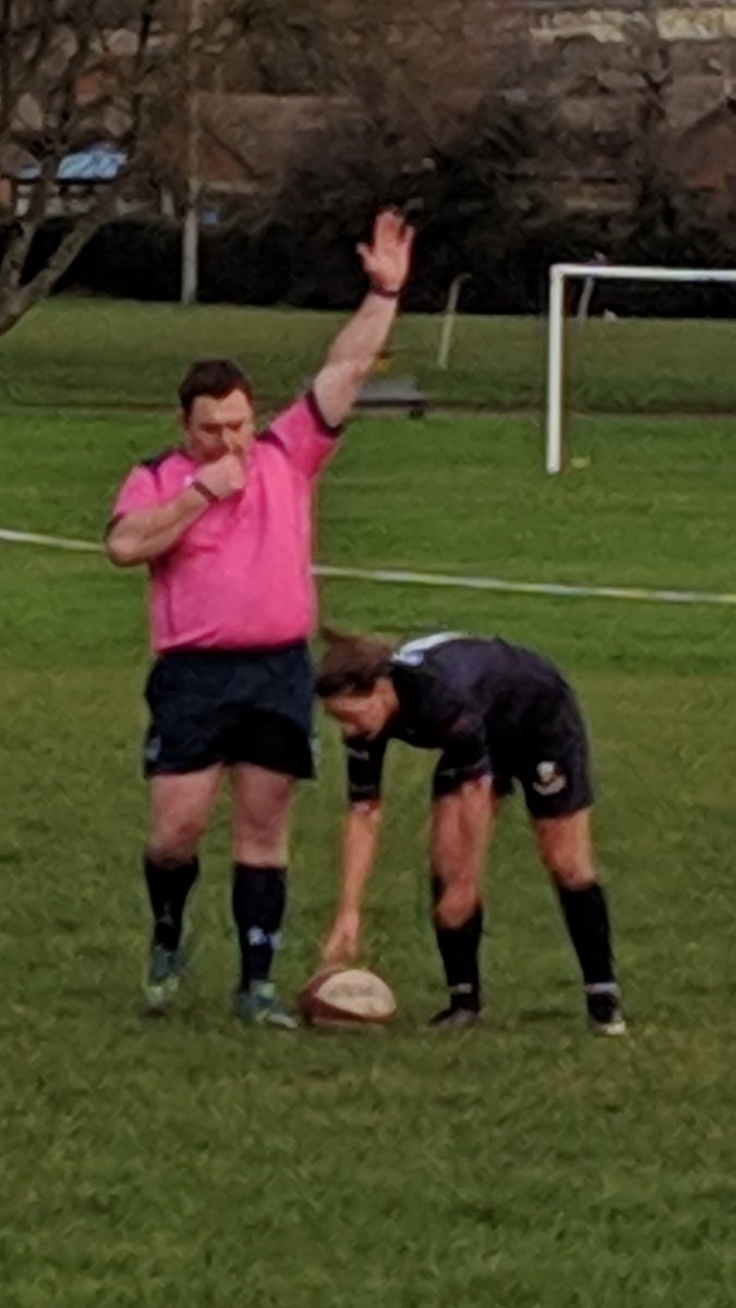 Deadballline1's tweet photo. Fantastic experience today watching @burryportladies v @bonymaen_ladies @WelshRugbyUnion the women's game is strong! 💪 The Burry Port girls came away with a victory against an unbeaten side and boy did they enjoy it! 🍻👏 https://t.co/adMpuZLStU