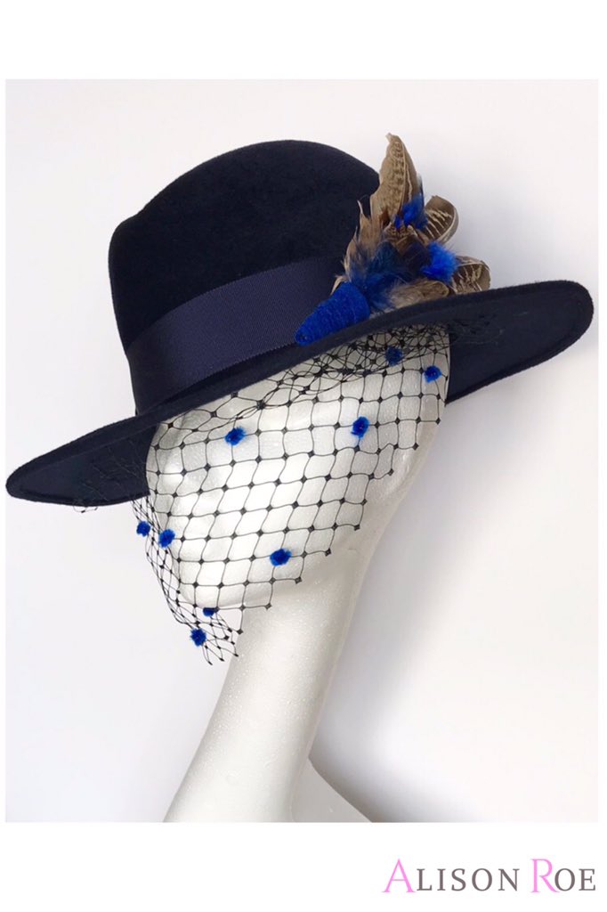 spring racing hat hire