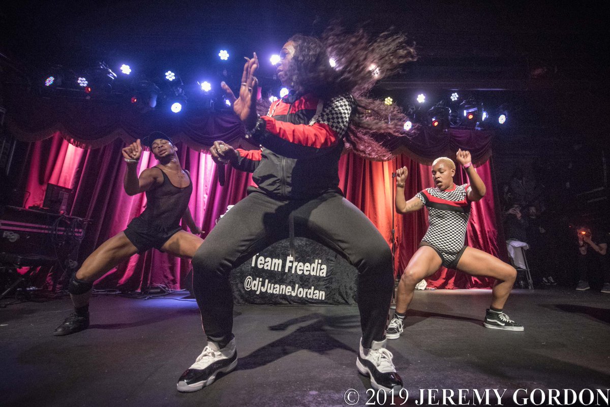 JeremySGordon's tweet photo. Last night at @brooklynbowl @bigfreedia & friends took over last night. #concertphotography #bigfreedia #teamfreedia https://t.co/jgegYEYkT0