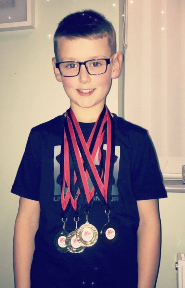 sarahjanefaz's tweet photo. Proud of my prince 🤴 getting four medals this weekend at Holywell swimming gala 🥇🥇🥇🥈#sportsmad #threegold #onesilver #lovehim https://t.co/Qna95IrL2N