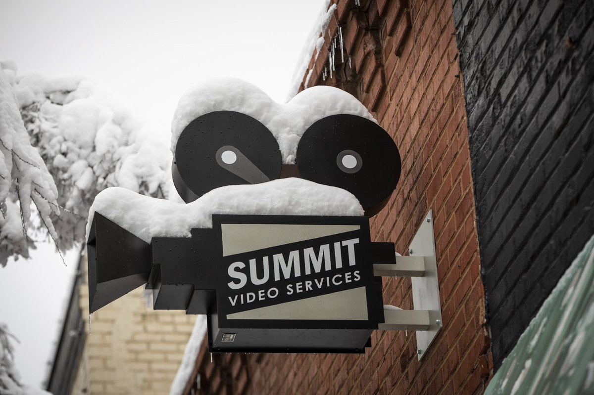 summitvideosvcs's tweet photo. Absolutely love our sign in the snow. #summitvideoservices #fossilforgedesign #downtownls #leessummit #lsmo #benwine #customsign #signshop #moviecamera #videosign #cinemacamera #filmcamera #canonusa #canon #teamcanon #5dmarkiv #canon5dmarkiv #retro #35mm https://t.co/w642MafzTg