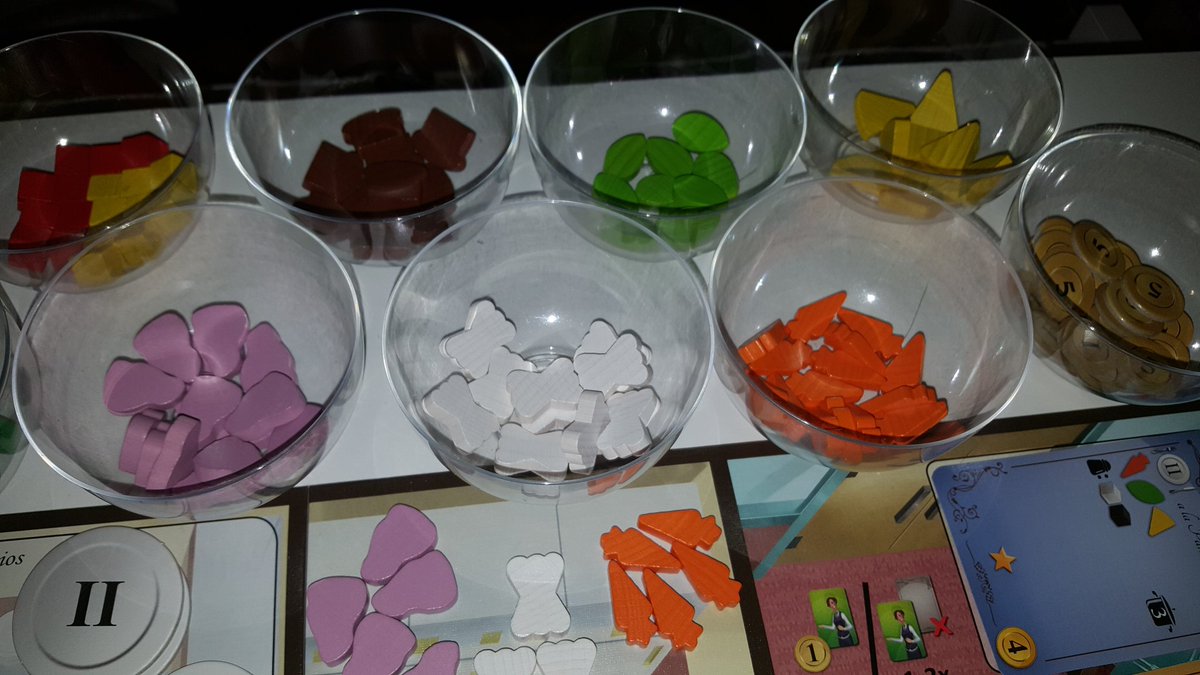 Cherrygames1502's tweet image. #KitchenRush.Nunca me atrajeron los juegos en tiempo real pero... ¡Qué pasada de juego! Nos lo hemos pasado genial. Estrés del bueno 😂Me encanta. Se lo regalé a mi pareja porque creí que a él si le gustaría y ¡Gran acierto! @MasQueOca #bgg #boardgamegeek #juegosdemesa #boardgame