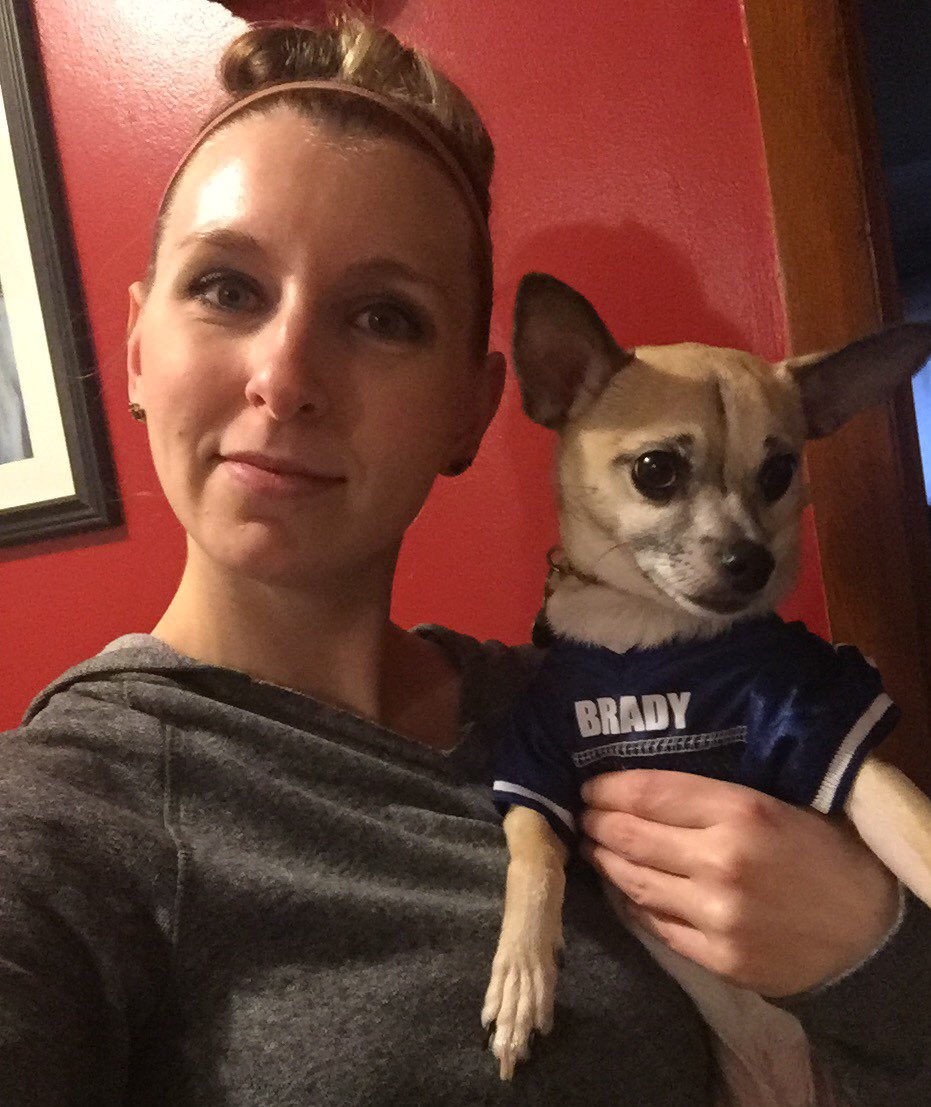 hoLLdoLL77's tweet photo. Woo! Let’s go Pats! #thankyounext #PatriotsNation #EverythingWeGot #TomBrady #GOAT https://t.co/daPPRJeutj