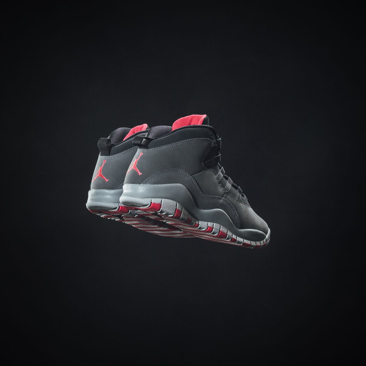 retro 10 smoke grey rush pink