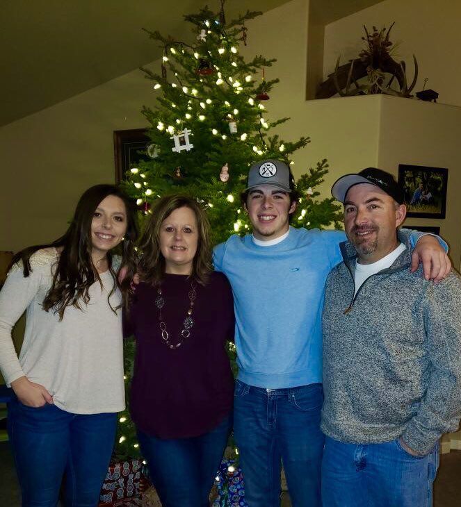 _haileypeterson's tweet image. Winter Break was good to me. Going to miss my people and my views! 🏔❣️  Back to school for one last round of fun 📚😇