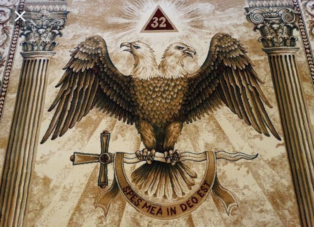 TrueStory1981's tweet photo. Memorial Class Pasadena Scottish Rite 32nd° Masons 2018 https://t.co/xxBTf3QHj1