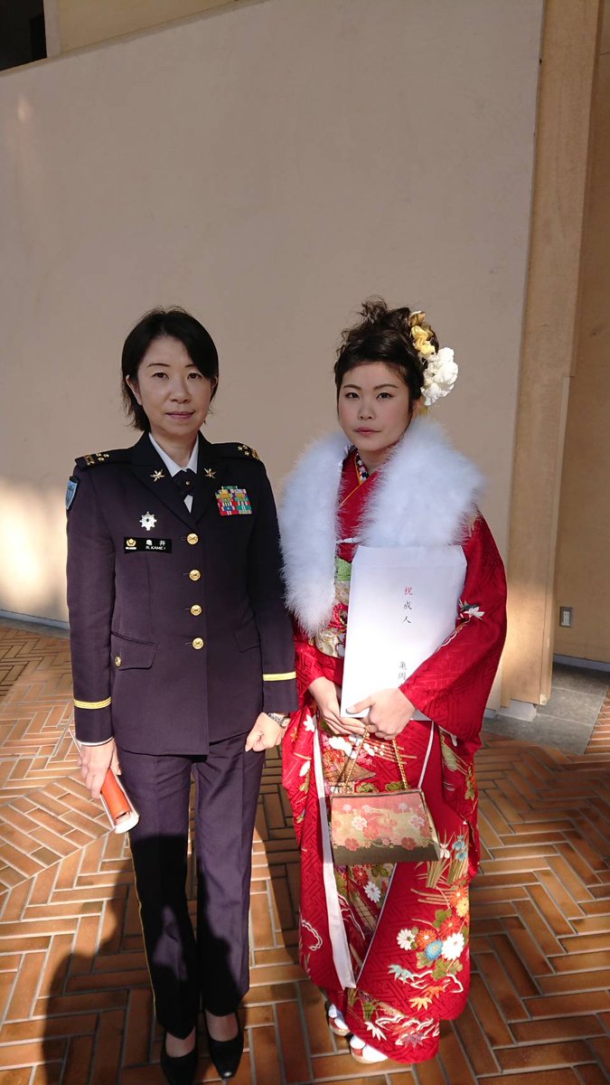 自衛隊京都地方協力本部 公式 1月14日 月 亀岡市成人式行事 現職自衛官のお祝いに京都地本部長も参加して頂きました 隊員もみんな喜んでいました 自衛隊 京都地本 成人式 祝 防衛省 亀岡 自衛隊京都地方協力本部 公式 1月14日 月 亀岡市成人式行事 現職自衛官のお祝いに京都地本部長も参加して頂きました 隊員もみんな喜んでいました 自衛隊 京都地本 成人式 祝 防衛省 亀岡