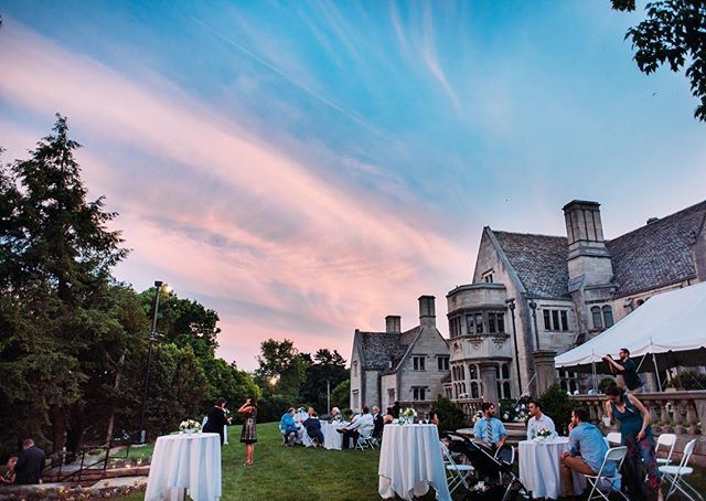 pghweddingvenue's tweet photo. Next up on my list of favorite venues is Hartwood Acres Mansion which is part of the Allegheny County Parks system. It’s such a versatile space. The front of the mansion faces a massive open lawn, perfect for a tented event. The back (pictured) has three levels, each with a … https://t.co/Ve2ZSRbyWf