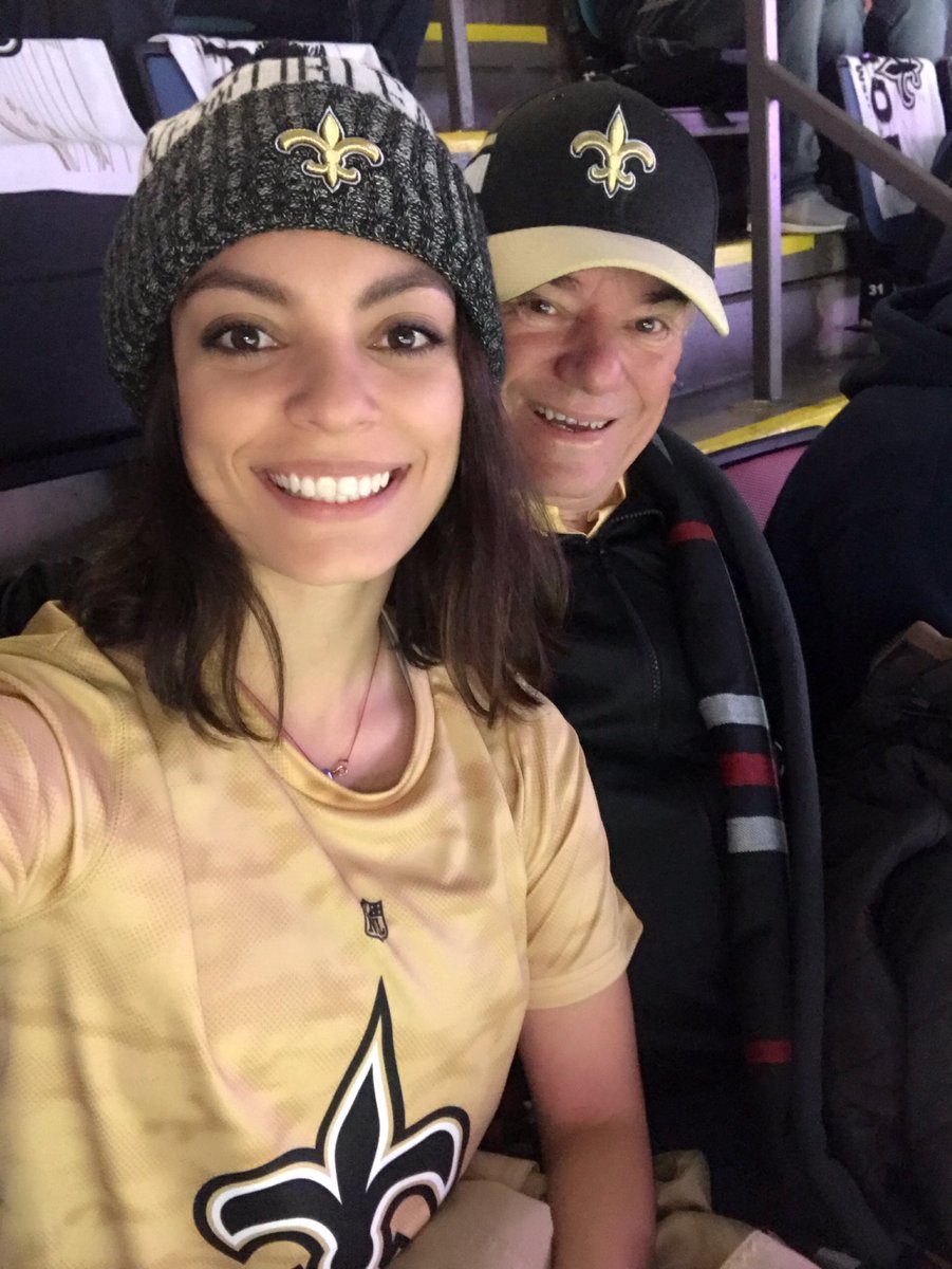 mon3se2rrat4's tweet photo. Vamos Santos #NFLenTD #movethemchains #gosaintsgo https://t.co/KytFloWMWQ