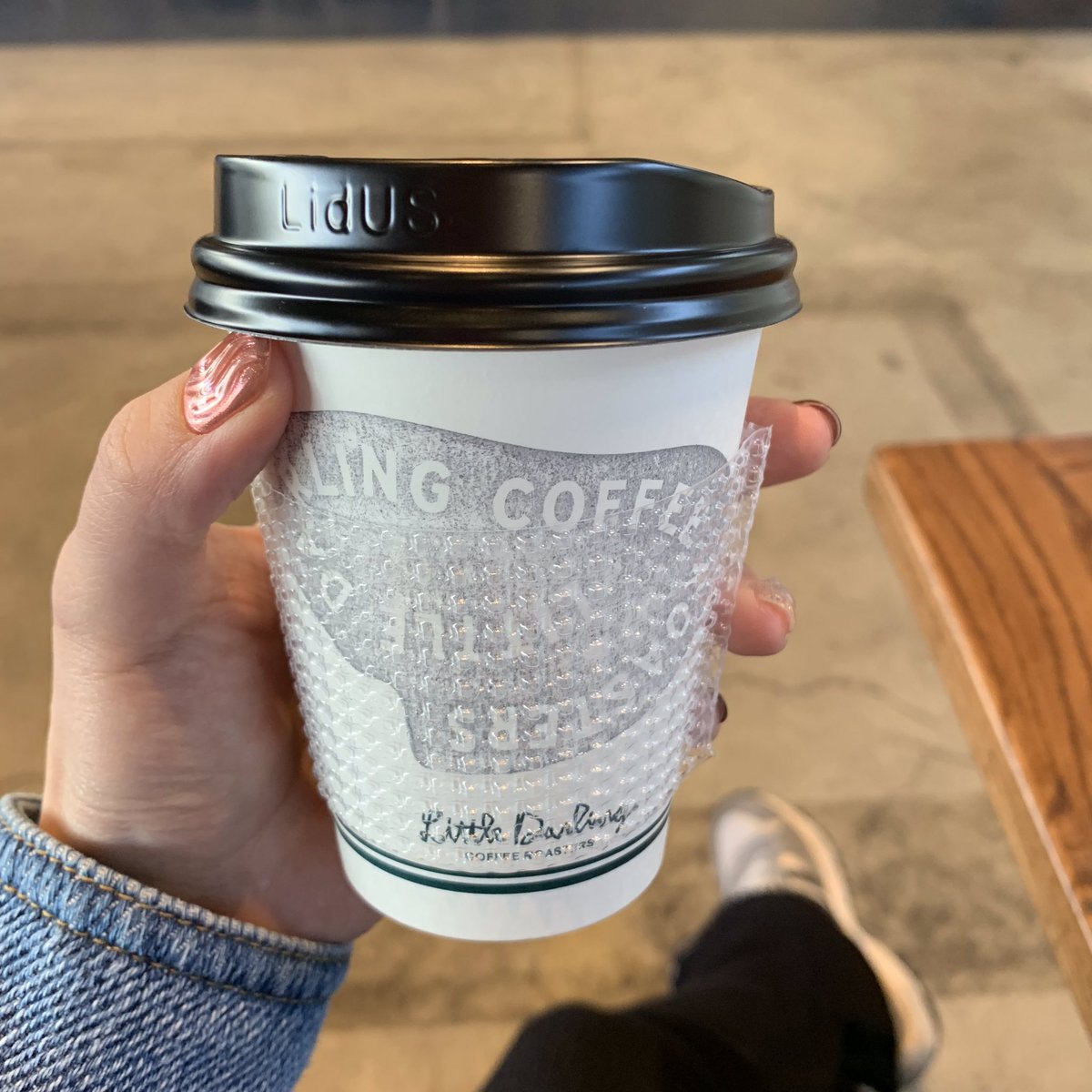 田中里奈 マスカラmoilo発売開始 على تويتر こんな天気のいい日にオススメしたいのは 青山一丁目のlittle Darling Coffee Roaster お花屋さんもあるし 永遠にいられる空間 オリジナルグッズも全部お洒落