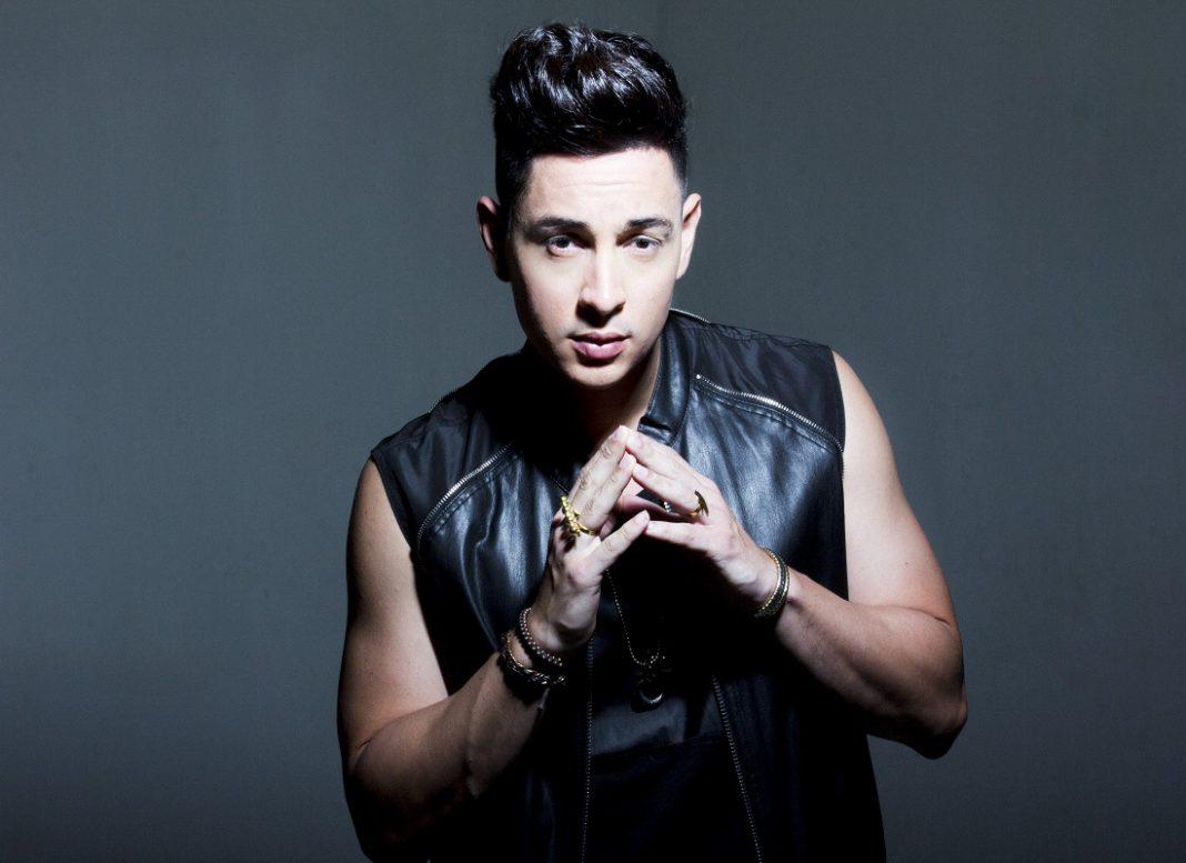 InformeShowok's tweet photo. Rnk #ElegidosExtra45  7Temporada 2018  Resultados  MEJOR ARTISTA MASCULINO  LATINO   @victordrija   Un poquito más   @extranovaplay   @extrabaires https://t.co/snzpmtnKWz