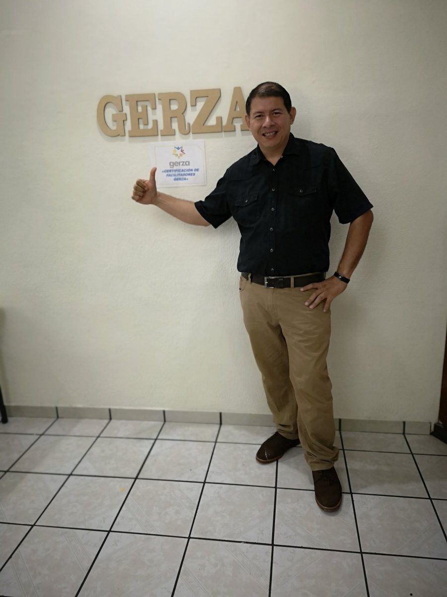 isaacorellana's tweet photo. Certificación GERZA 32 horas intensas de mucho trabajo. Gracias Gerardo por todas tus enseñanzas. #GERZA #FelizDomingo #Gracias https://t.co/ghD07zWMii